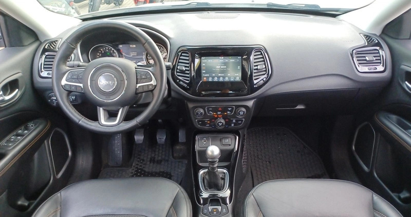 Jeep Compass cena 83500 przebieg: 54390, rok produkcji 2018 z Kluczbork małe 379